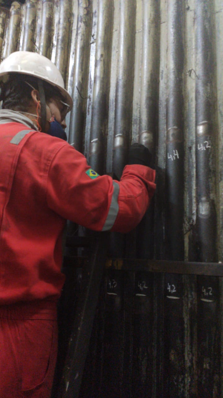 medição de espessura por ultrasson.jpg